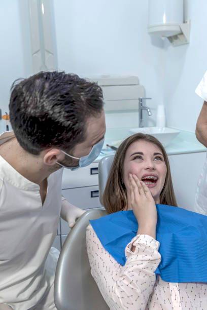 Best Walk-In Emergency Dental Services in Brookside Village, TX